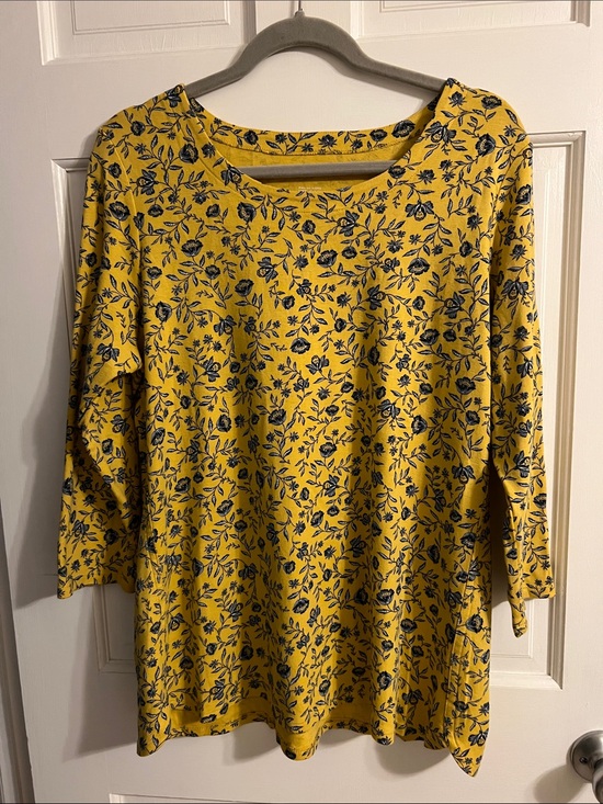 J. Jill Tops - J.Jill Women's Yellow Floral Scoop Neck Top